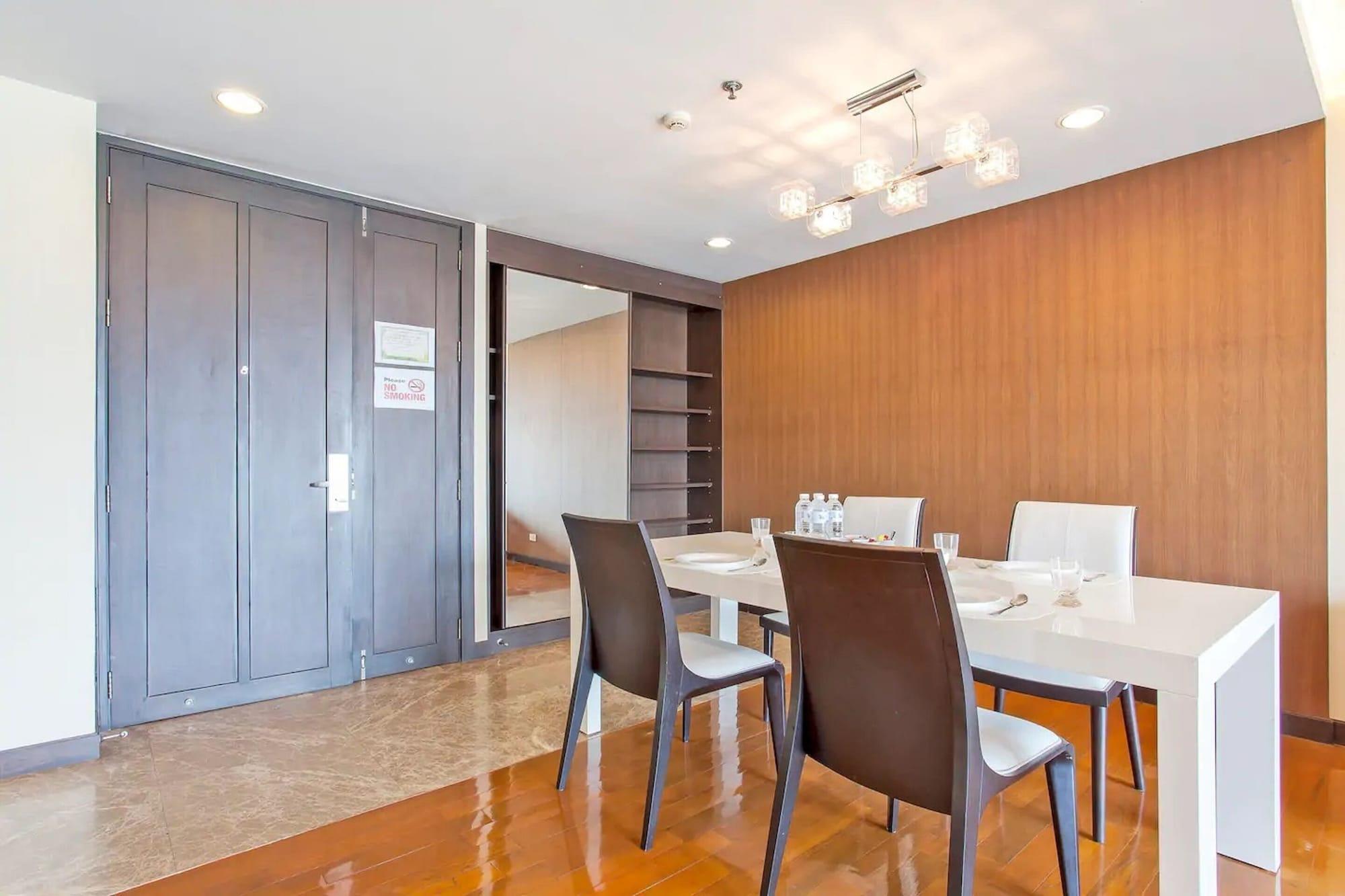 Double Trees Residence Бангкок Экстерьер фото